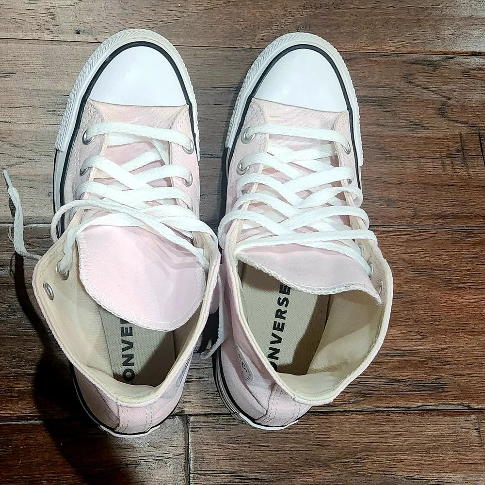 Converse Women's Light Pink High-Top Sneakers - Picture 1 of 3